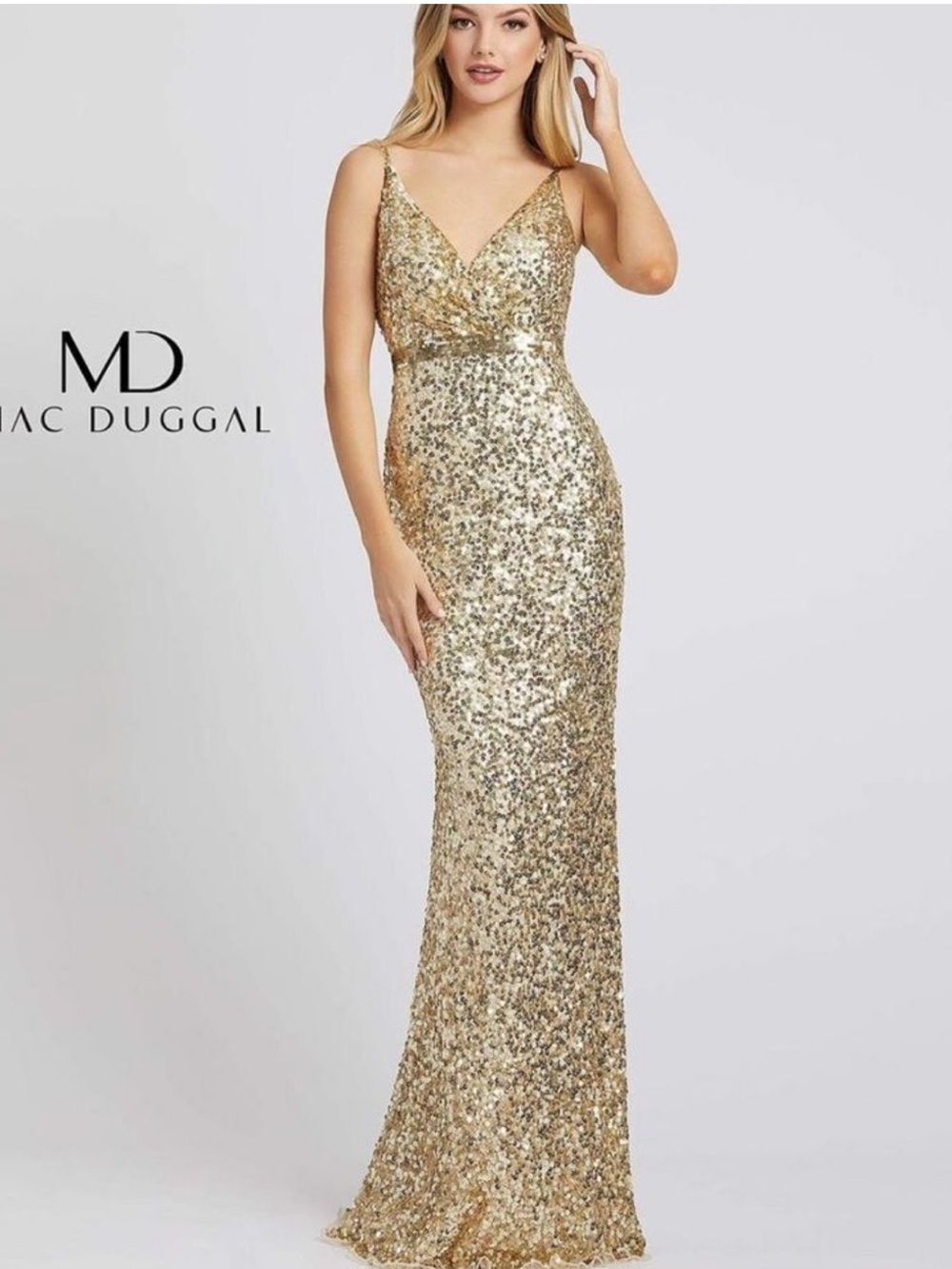 MAC DUGGAL 5055 GOLD SEQUIN V-NECK SHEATH GOWN sz 6